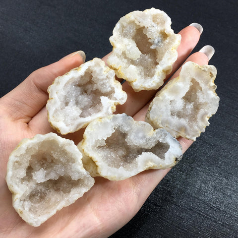 Crystal Quartz Geode - Natural Raw Crystal Quartz Cluster - Healing Meditation Crystal - Large Quartz Geode - Crystal Gifts - White Quartz