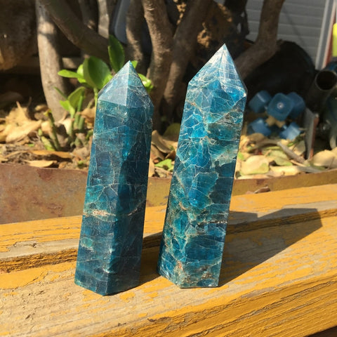 2 Pcs Natural Apatite Stone Point Towers - Healing Crystal, Chakra Psychic, Reiki Gift, Spiritual, Confidence, Guidance, Communicaton