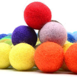ลูกบอลผ้าสักหลาดขนสัตว์ 1.5 ซม.: สีสันตามสั่ง, ลูกบอลผ้าสักหลาด, ชุดทำพวงมาลัย DIY, ลูกบอลผ้าสักหลาด, พอมพอมผ้าสักหลาด, ลูกบอลผ้าสักหลาดทำมือ, ลูกบอลผ้าสักหลาดสั่งทำ