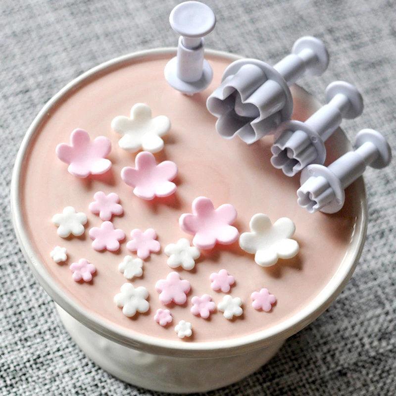 Mini Flowers Plunger Cutters For Polymer Clay Fondant Cake Sugar Paste Petal Gum Marzipan Decorating Tools Cooking Baking Supply Cookie Mold