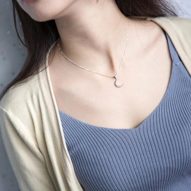 Moon Necklace - Crescent Moon Necklace - Dainty Silver Moon Pendant -  Delicate Necklace - Dainty Necklace - Gift for Her - Celestial