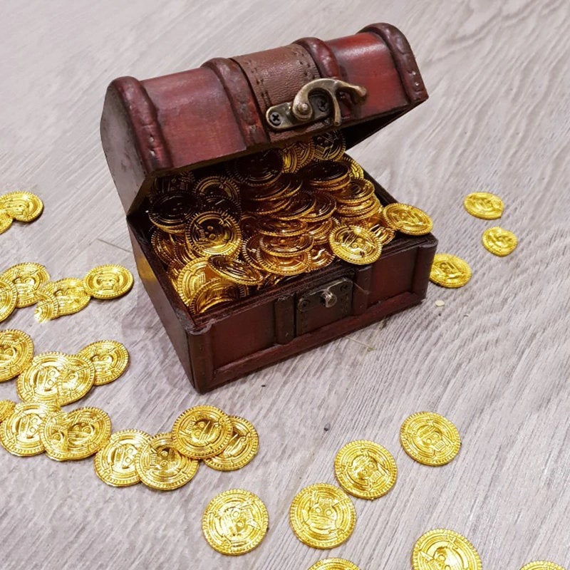 Plastic Gold Coins - Fake Treasure Party Favors - Pirate Coins For Treasure Chest -  Decorating Props - Halloween Supplies