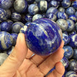 Lapis lazuli-sfär, polerad lapis lazuli-boll, meditationsboll, unik boll, naturlig kristallsfär sten, spådomsboll, julklapp
