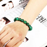 สร้อยข้อมือคริสตัลมาลาไคต์สีเขียว - แบบกลม - เครื่องประดับคริสตัล สร้อยข้อมือหินมีค่า ของขวัญพิเศษ สร้อยข้อมือลูกปัด สำหรับผู้ชาย ผู้หญิง บำบัด