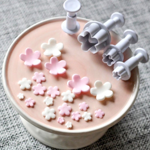 Mini Flower Cutter - Clay Cutter - Cookie Cutter - Fleurs Pate a Sucre - Sugar Flowers - Plunger Cutters - Petal Stampi Per Biscotti Fondant