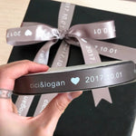 ริบบิ้นซาตินสั่งทำ 100 หลา - ริบบิ้นส่วนตัว - ริบบิ้นเชิญงานแต่ง วันเกิด ครบรอบร้าน - ห่อของขวัญ - พิมพ์โลโก้