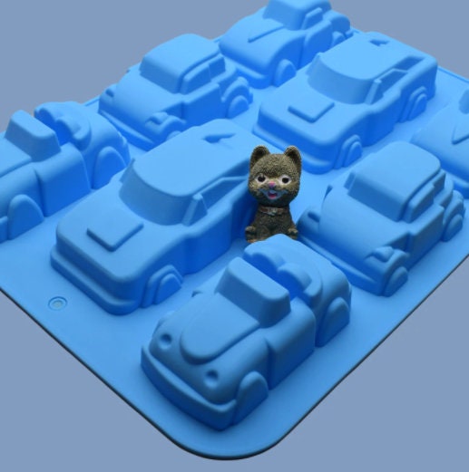 Car Cake Mold - Racing Car 8 Cavity Flexible Silicone Choclate Mold Soap Mold Candle Candy Polymer Clay Mould - Ice Tray Party Maker
