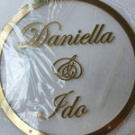 Custom Wedding Sign - Round Personalized Wedding Name Sign - Mr and Mrs Sign - Freestanding Table Décor Centerpiece - Surname Sign