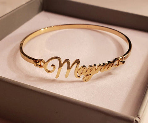 Personalized Name Bracelet - Custom Name Bangle - Personalized Bangle - Bridesmaid Gift - Wedding Gift - Christmas Gift for Girlfriend Wife