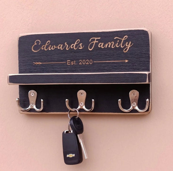 Personalized Wood Key Hanger for Wall, Customized Gifts for Couple Mr Mrs Key Ring Holder Hook, Housewarming New Home Décor Gift for Wedding