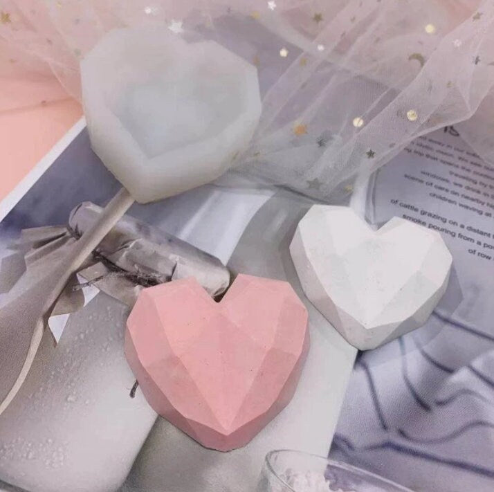 Geometric Heart Plastic Mold, Large Resin Mold, Supplies Mould, UV Epoxy Chocolate Soap Candle Wax Bath Bomb Low Poly Gemstone Jewel Diamond