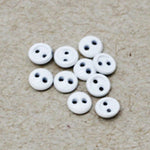 กระดุมตุ๊กตา 30 ชิ้น ขนาด 3 mm 4 mm - กระดุมจิ๋ว - กระดุมขนาดเล็กมาก - กระดุมเย็บผ้ารูปทรงกลมสำหรับทำเสื้อผ้าตุ๊กตา